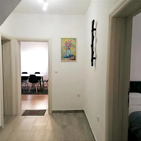 Star Apartment