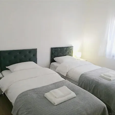 Apartment Star